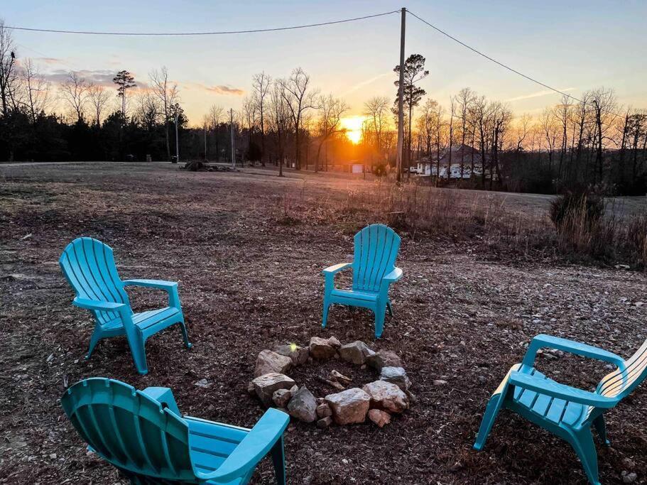 Private Tiny Home Royal Ridge Getaway 외부 사진