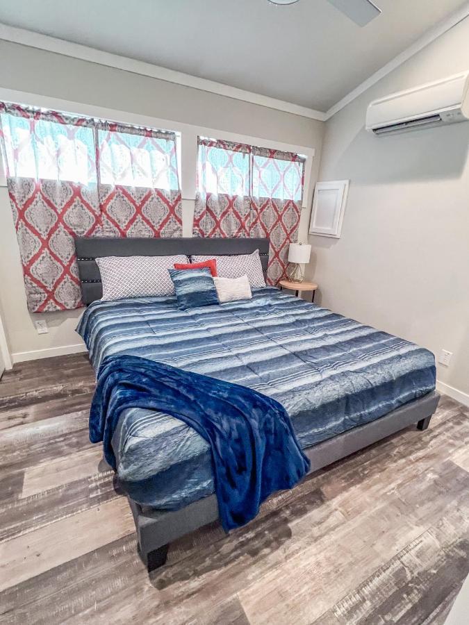 Private Tiny Home Royal Ridge Getaway 외부 사진